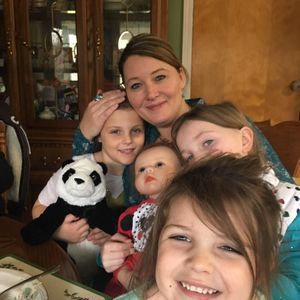 Meet your Posher, Pam